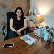 Dr Leena